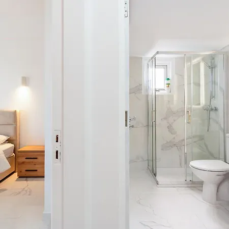 Urban Living Palatino Pool Апартаменты *