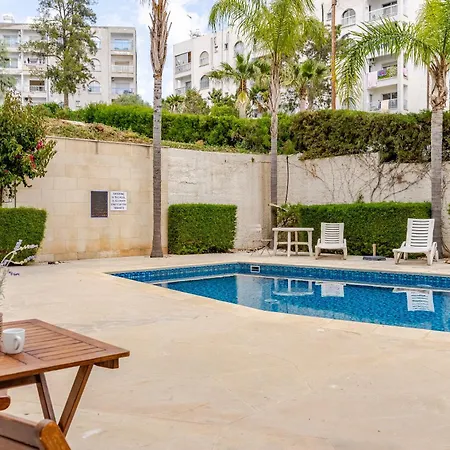 Urban Living Palatino Pool Apartament